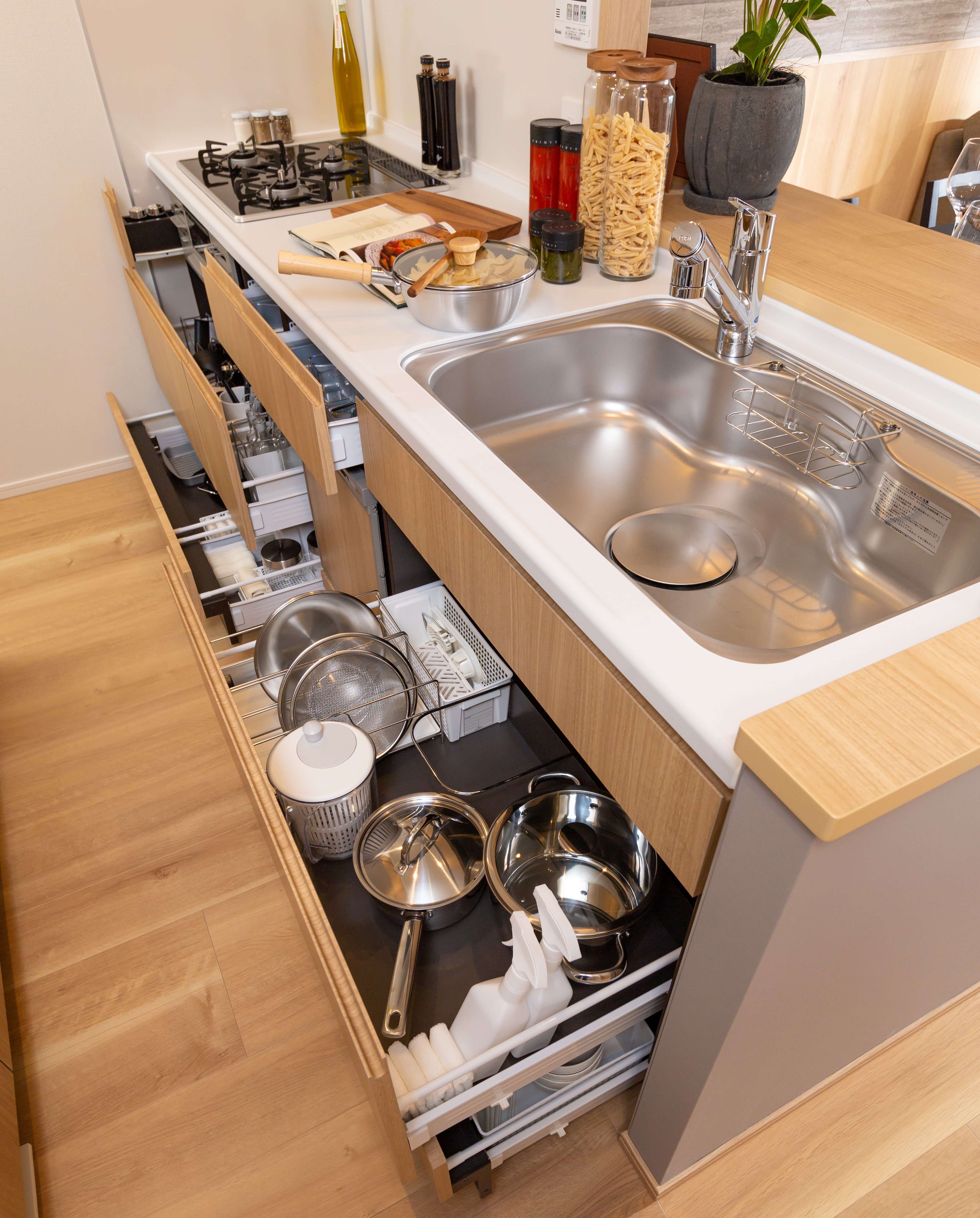 THEグローバル社キッチンの収納術